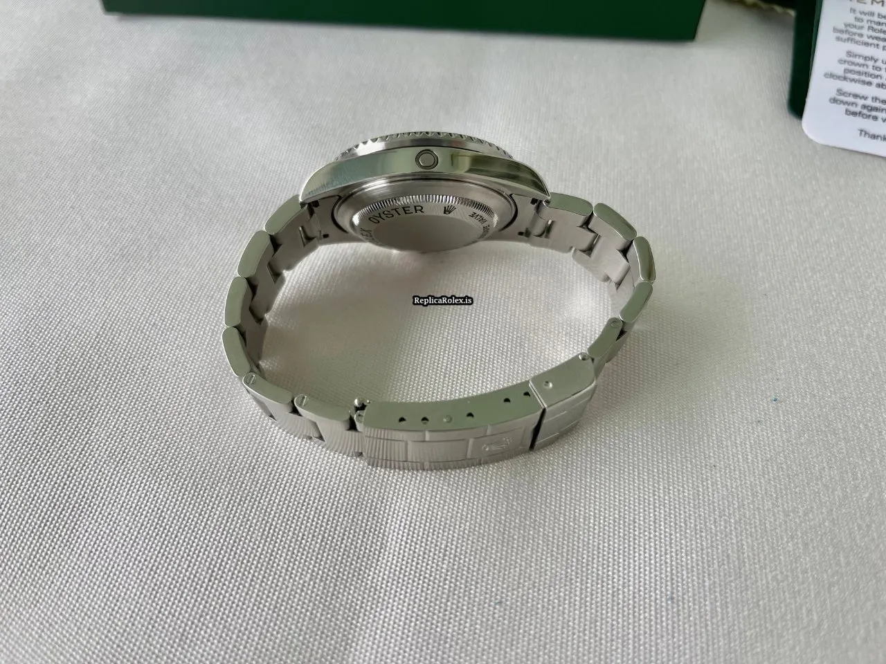 Affordable Replica Rolex Sea-dweller 4000 16600 Caliber 3135 Automatic Movement 40mm Steel Case Mens/unisex Watch - Image 5