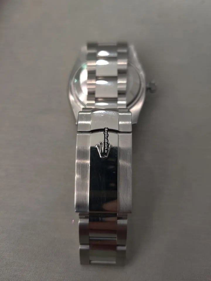 Fine Fake Rolex Oyster Perpetual Date 115200 Caliber 3135 Automatic Movement 34mm Steel Case Mens/unisex Watch - Image 4