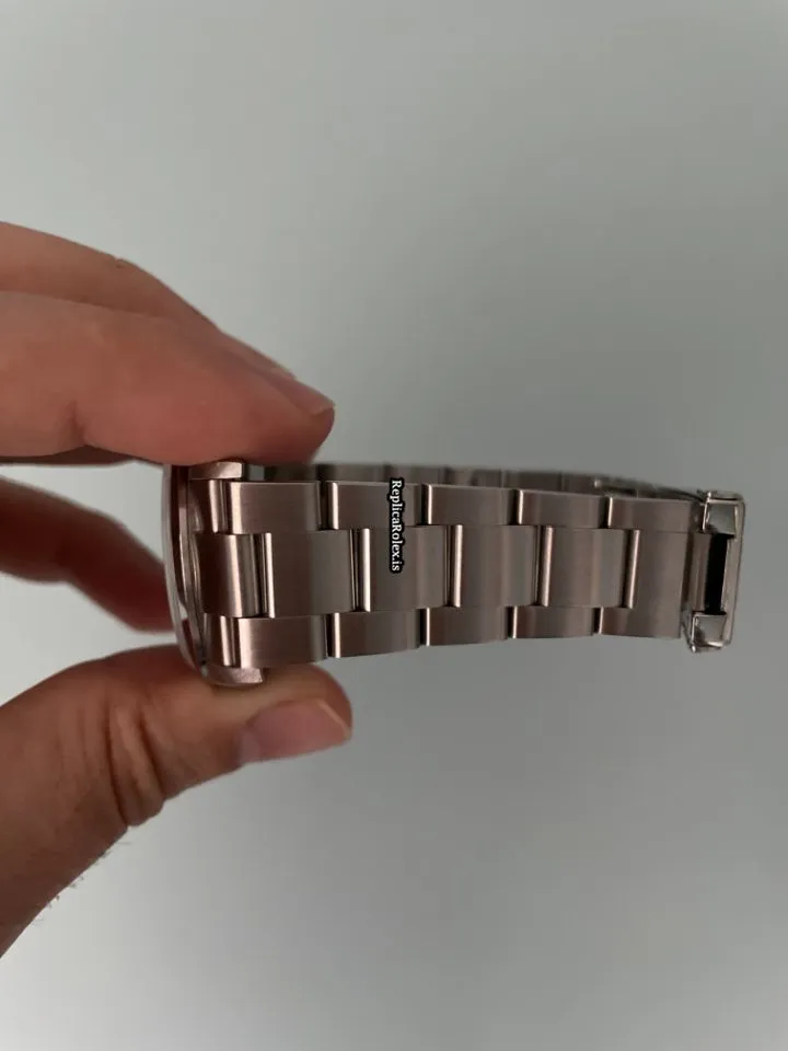 Quality Replica Rolex Explorer 114270 Caliber 3130 Automatic Movement 36mm Steel Case Mens/unisex Watch - Image 7