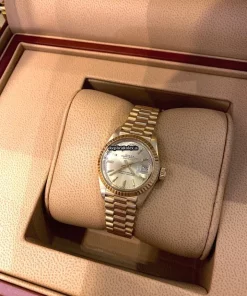 Terrific Fake Rolex Lady-datejust 69178 Caliber 2135 Automatic Movement 26mm Yellow Gold Case Womens Watch