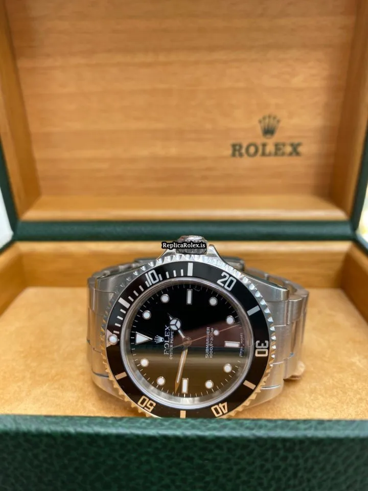 Luxury Replica Rolex Submariner (no Date) 14060 Caliber 3000 Automatic Movement 40mm Steel Case Mens/unisex Watch - Image 4