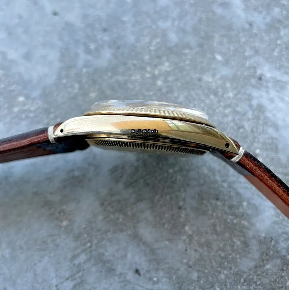 Wonderful Replica Rolex Oyster Perpetual Date 1503 Caliber 1570 Automatic Movement 34mm Yellow Gold Case Mens/unisex Watch - Image 6