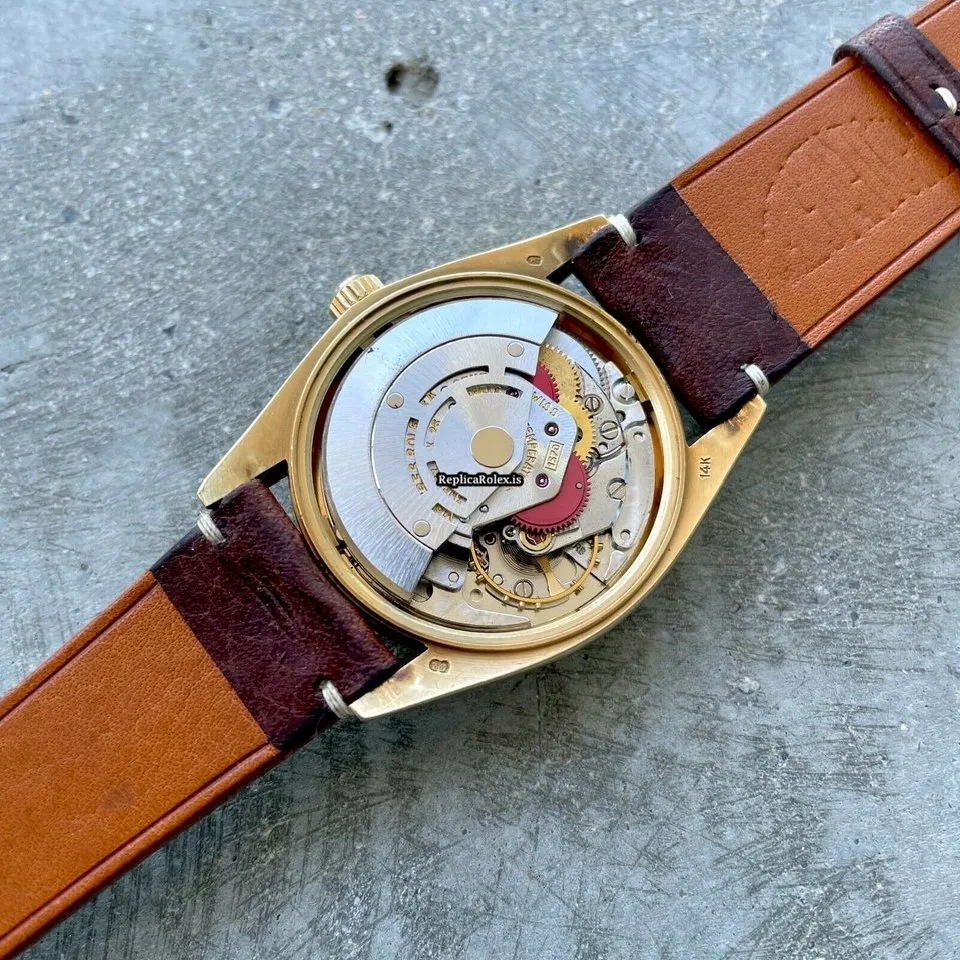 Wonderful Replica Rolex Oyster Perpetual Date 1503 Caliber 1570 Automatic Movement 34mm Yellow Gold Case Mens/unisex Watch - Image 8