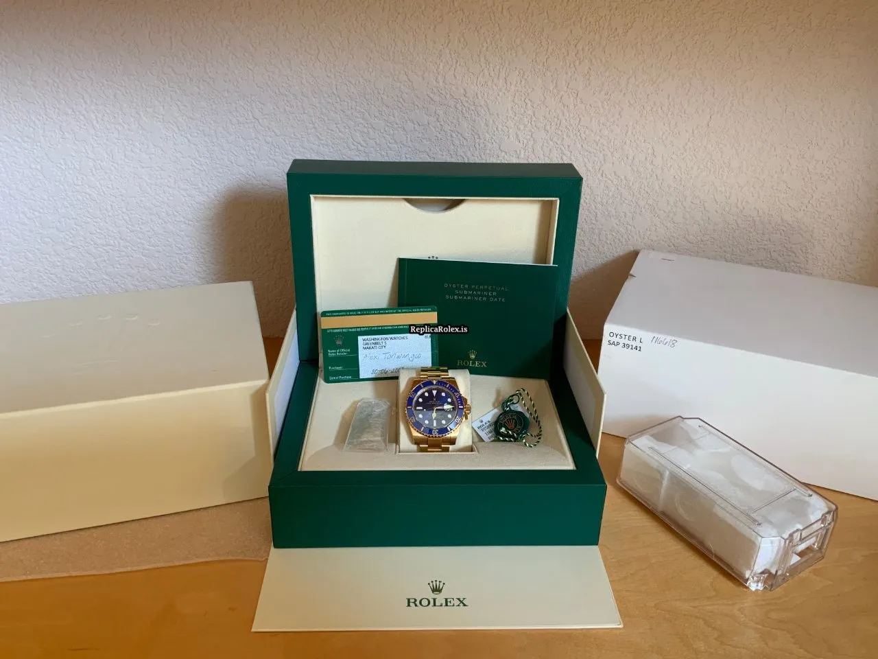 Lovely Imitation Rolex Submariner Date 116618lb Caliber 3135 Automatic Movement 40mm Yellow Gold Case Mens/unisex Watch - Image 2