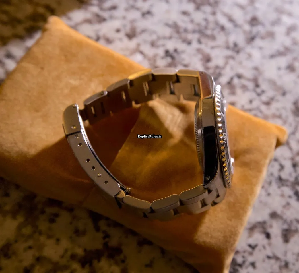 Superb Replica Rolex Submariner (no Date) 14060 Caliber 3000 Automatic Movement 40mm Steel Case Mens/unisex Watch - Image 5