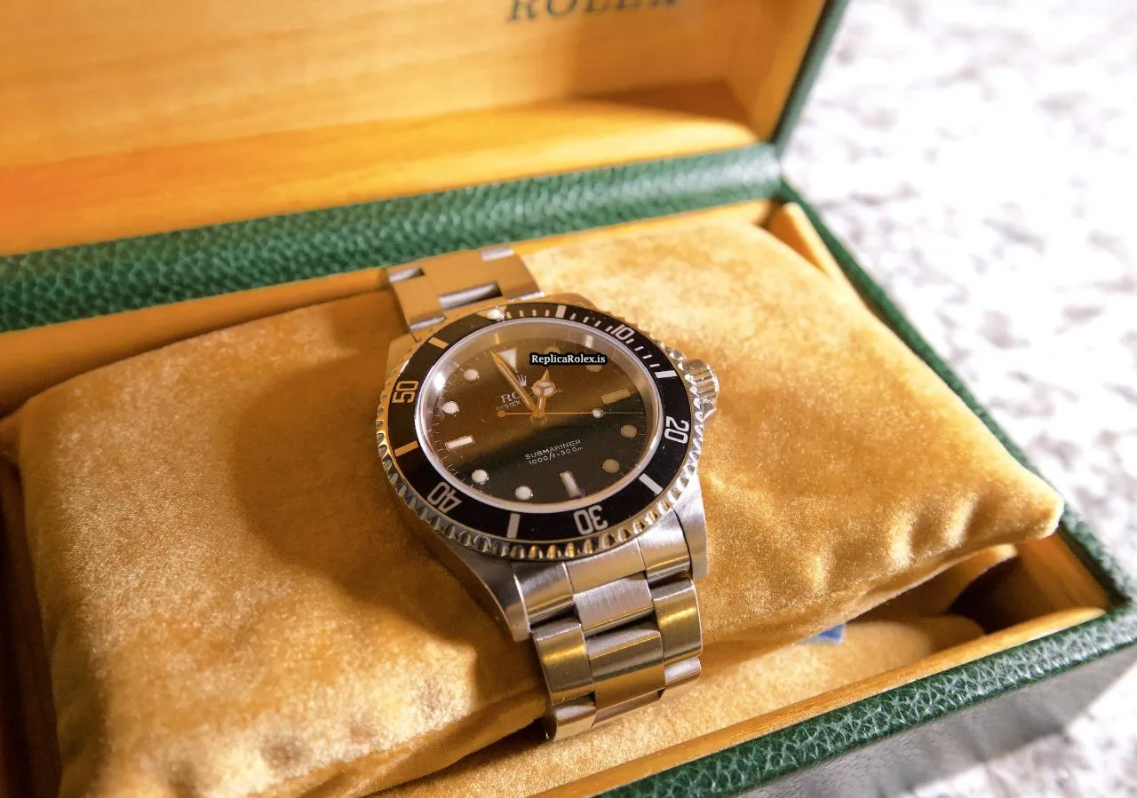 Superb Replica Rolex Submariner (no Date) 14060 Caliber 3000 Automatic Movement 40mm Steel Case Mens/unisex Watch - Image 8