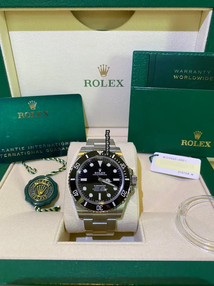 Well Made Fake Rolex Submariner (no Date) 124060 Caliber 3230 Automatic Movement 41x40mm Steel Case Mens/unisex Watch
