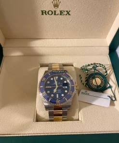 Fine Replica Rolex Submariner Date 16613 Caliber 3135 Automatic Movement 41mm Gold/steel Case Mens/unisex Watch