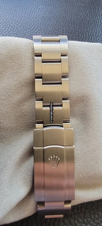 Incredible Fake Rolex Oyster Perpetual 39 114300 Caliber 3132 Automatic Movement 39mm Steel Case Mens/unisex Watch - Image 6