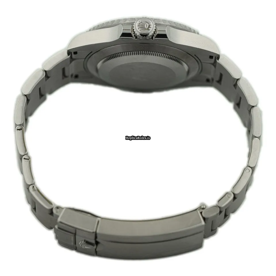 Superb Replicas Rolex Submariner (no Date) 124060 Caliber 3230 Automatic Movement 41mm Steel Case Mens/unisex Watch - Image 4