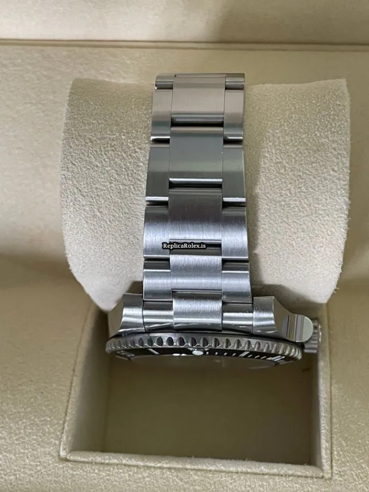 Marvellous Copy Rolex Submariner (no Date) 114060 Caliber 3130 Automatic Movement 40mm Steel Case Mens/unisex Watch - Image 3