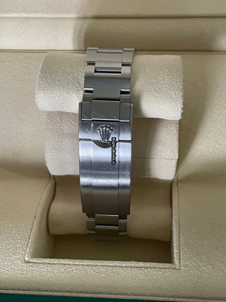 Marvellous Copy Rolex Submariner (no Date) 114060 Caliber 3130 Automatic Movement 40mm Steel Case Mens/unisex Watch - Image 4