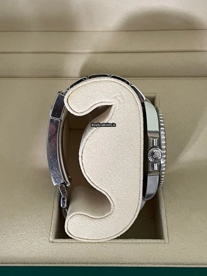 Marvellous Copy Rolex Submariner (no Date) 114060 Caliber 3130 Automatic Movement 40mm Steel Case Mens/unisex Watch - Image 7