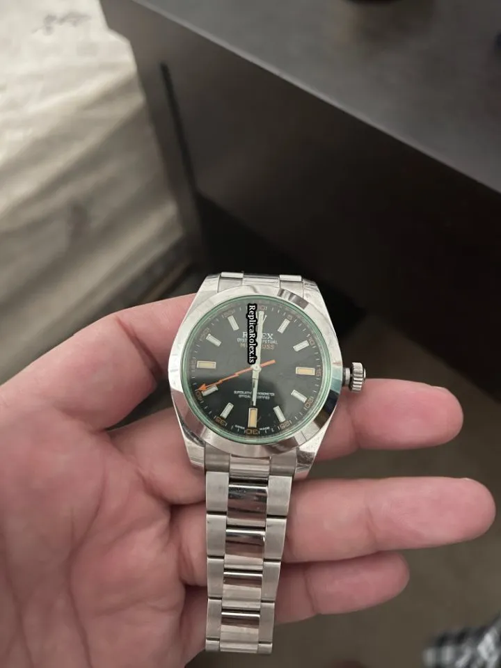 Design Replica Rolex Milgauss 116400gv Caliber 3131 Automatic Movement 40mm Steel Case Mens/unisex Watch - Image 4