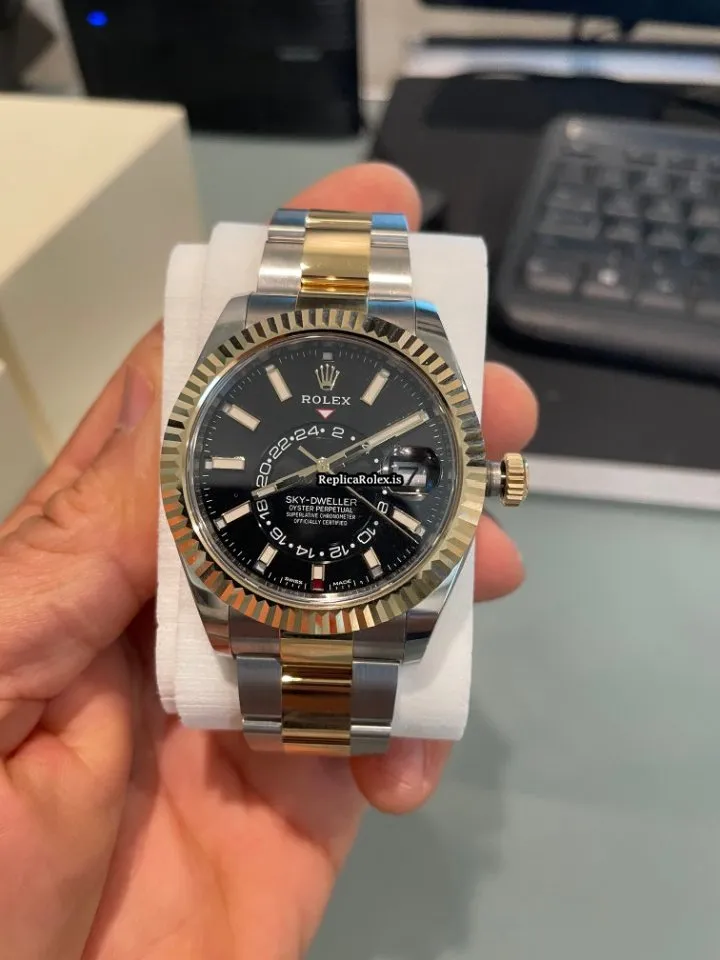 1:1 Replicas Rolex Sky-dweller 326933 Caliber 9001 Automatic Movement 42mm Gold/steel Case Mens/unisex Watch - Image 11