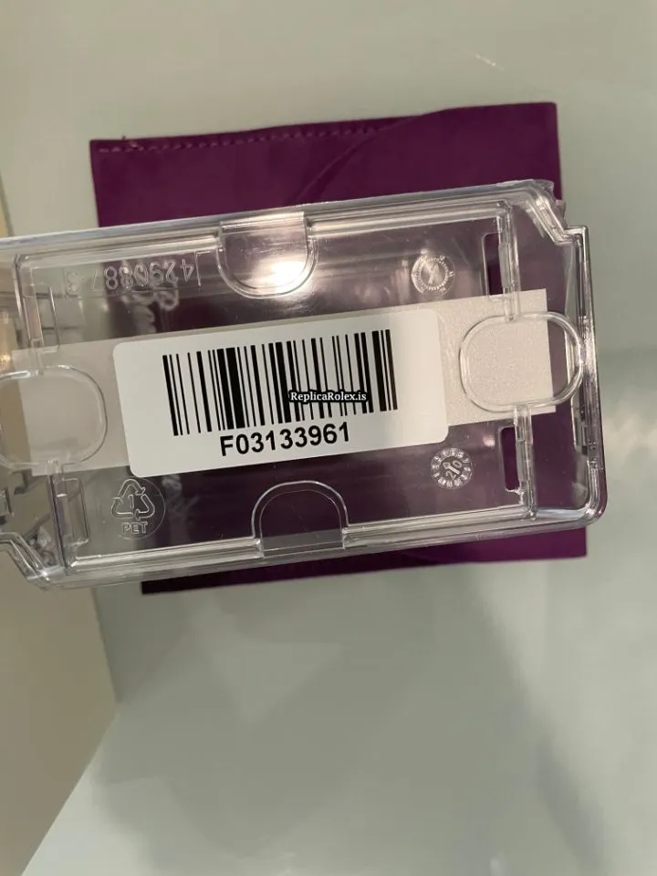 1:1 Replicas Rolex Sky-dweller 326933 Caliber 9001 Automatic Movement 42mm Gold/steel Case Mens/unisex Watch - Image 5