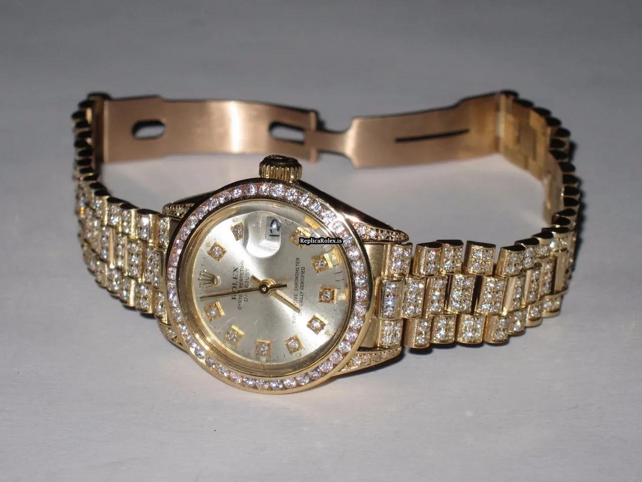 Inexpensive Knockoff Rolex Datejust Self Winding Automatic 26mm Yellow Gold Case Womens Watch - Image 3