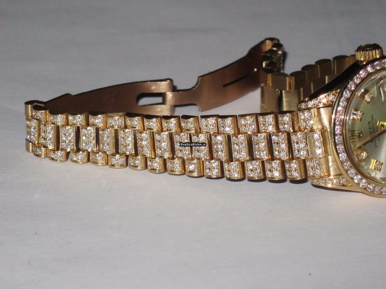 Inexpensive Knockoff Rolex Datejust Self Winding Automatic 26mm Yellow Gold Case Womens Watch - Image 5