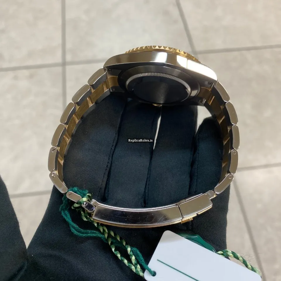 Amazing Replica Rolex Submariner Date 126613lb Caliber 3235 Automatic Movement 41mm Gold/steel Case Mens/unisex Watch - Image 11