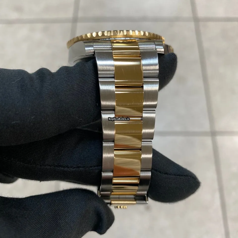 Amazing Replica Rolex Submariner Date 126613lb Caliber 3235 Automatic Movement 41mm Gold/steel Case Mens/unisex Watch - Image 7