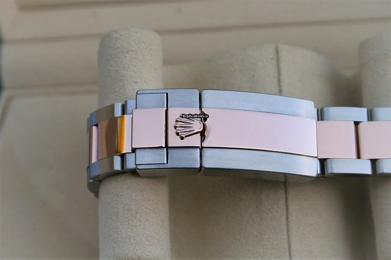 Wholesale Replica Rolex Yacht-master 37 268621 Caliber 2236 Automatic Movement 37mm Gold/steel Case Mens/unisex Watch - Image 6