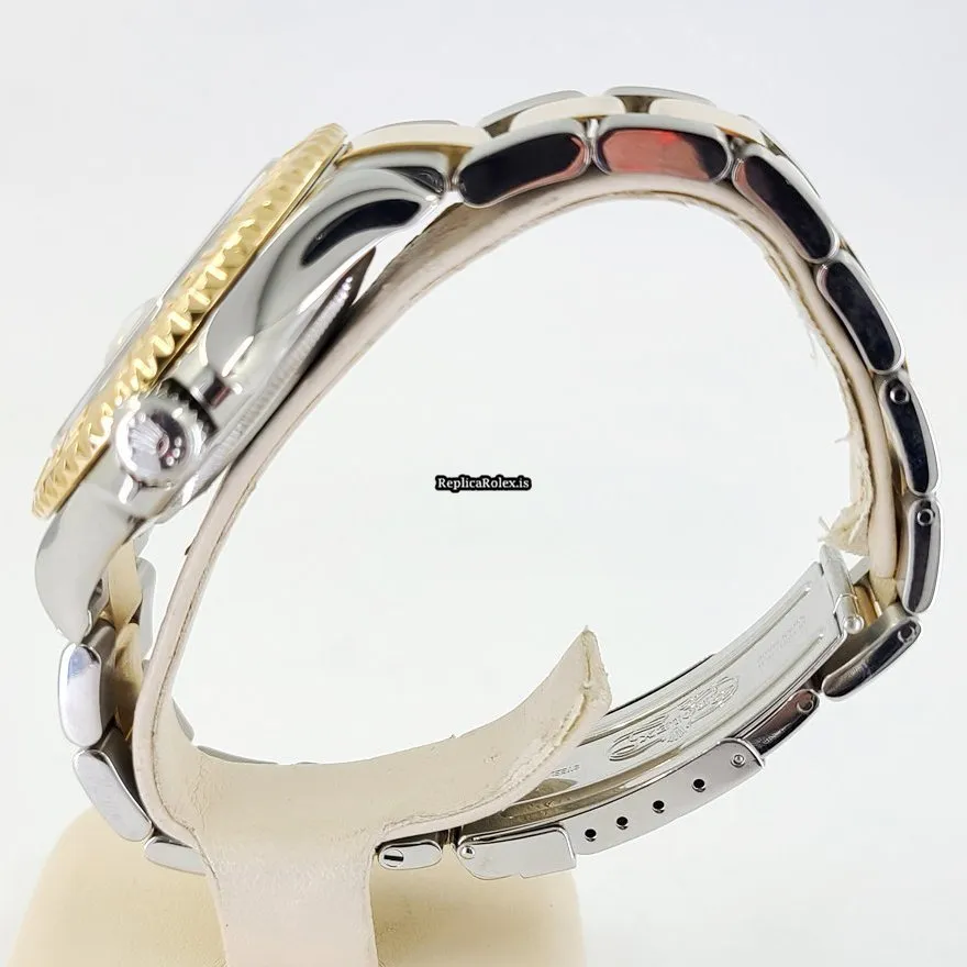 Beautiful Replica Rolex Yacht-master 40 16623 Caliber 3135 Automatic Movement 40mm Gold/steel Case Mens/unisex Watch - Image 3