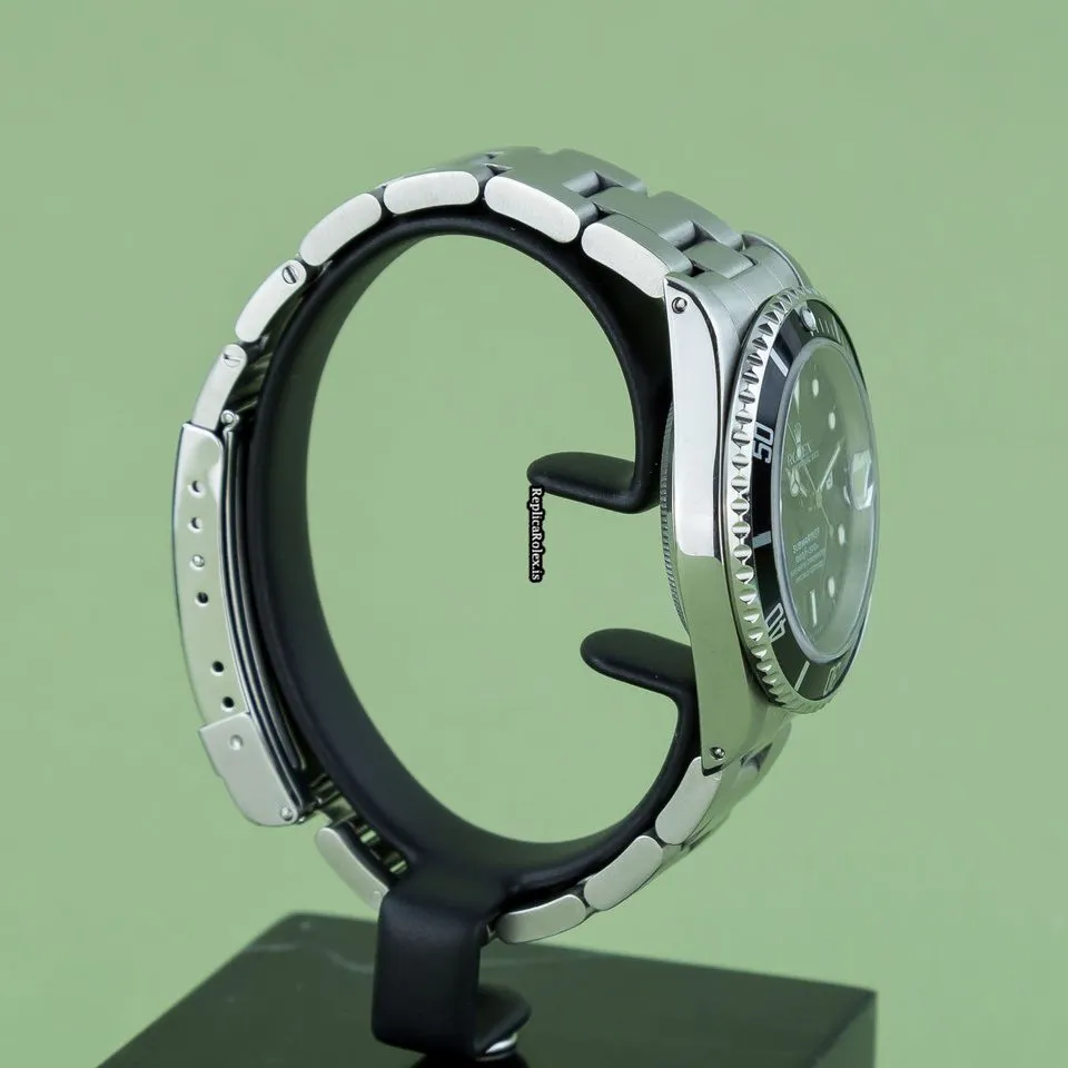 Fine Replica Rolex Submariner Date 16610 Caliber 3135 Automatic Movement 40mm Steel Case Mens/unisex Watch - Image 3