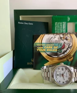 High-end Fakes Rolex Day-date 36 18239 Automatic Movement 36mm White Gold Case Mens/unisex Watch