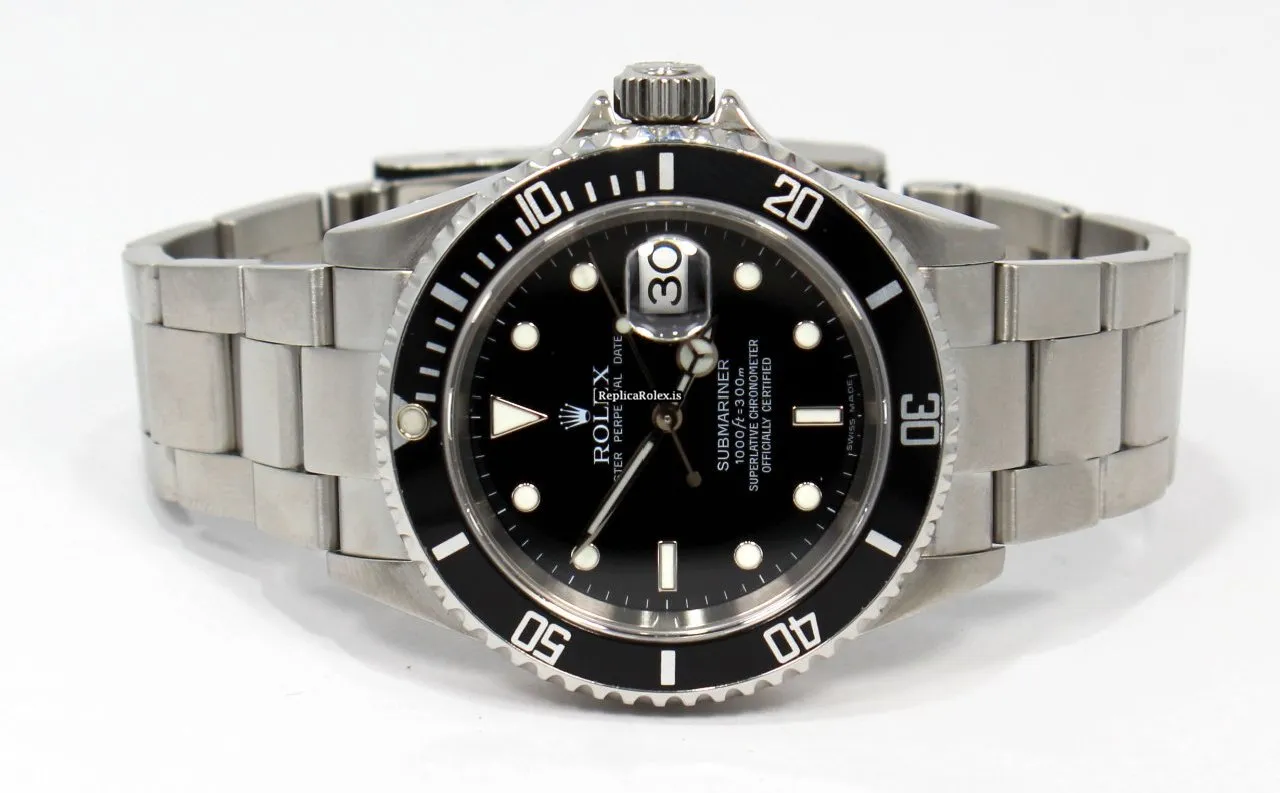 Popular Replica Rolex Submariner Date 16610 Automatic Movement 40mm Steel Case Mens/unisex Watch - Image 9