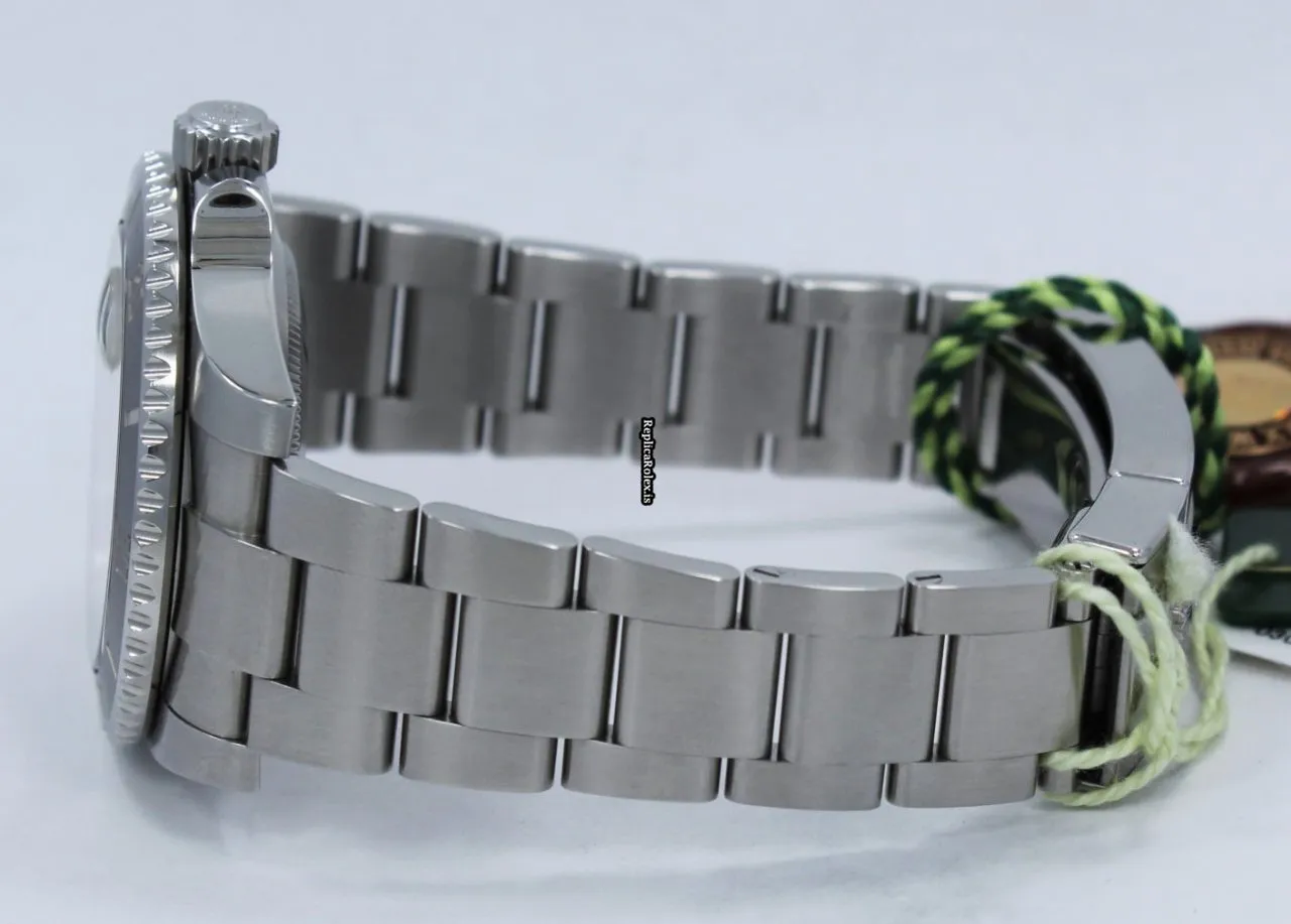 Excellent Replicas Rolex Submariner Date 116610 Automatic Movement 40mm Steel Case Mens/unisex Watch - Image 10