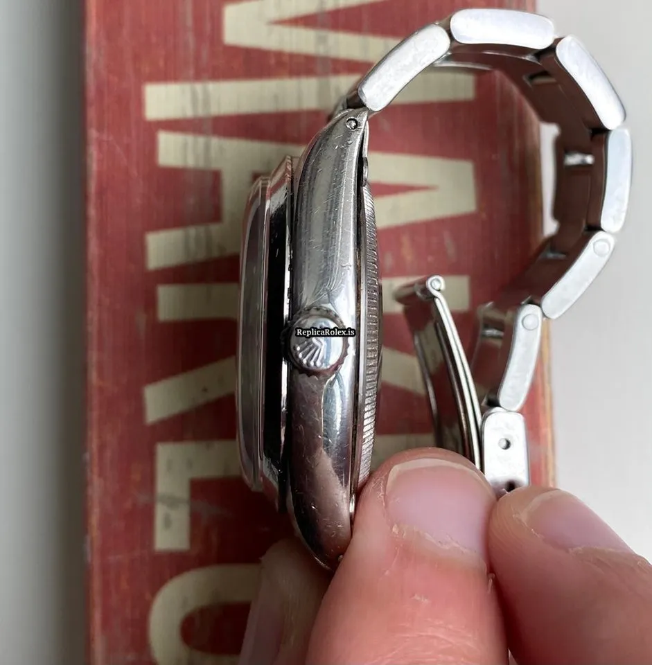 Great Replicas Rolex Air King Precision 5500 Caliber 1520 Automatic Movement 34mm Steel Case Mens/unisex Watch - Image 6