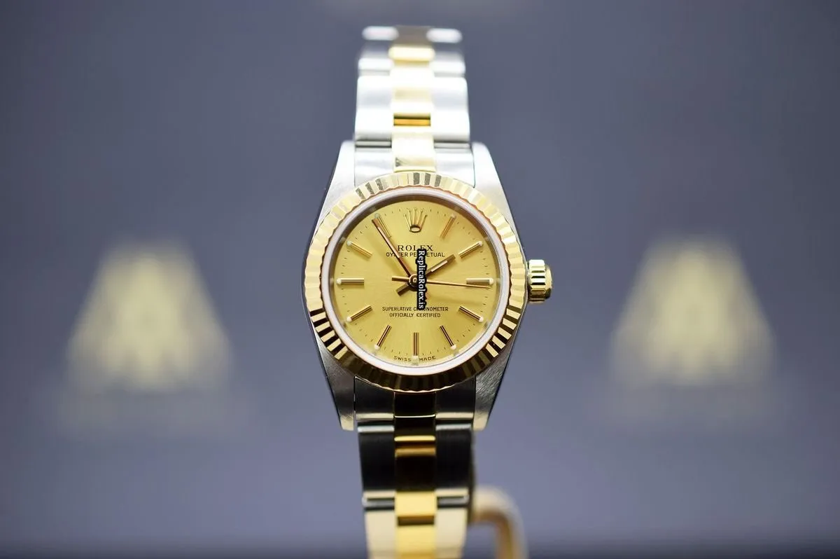 Terrific Replica Rolex Oyster Perpetual 76193 Caliber 2230-31 Automatic Movement 26mm Gold/steel Case Womens Watch - Image 5