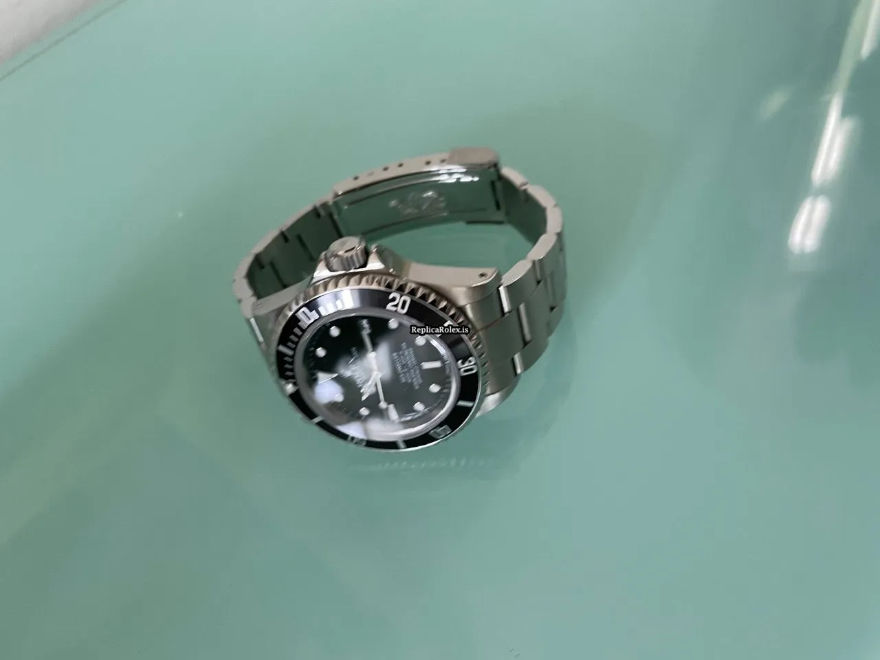 Affordable Replica Rolex Sea-dweller 4000 16600 Caliber 3135 Automatic Movement 40mm Steel Case Mens/unisex Watch - Image 4