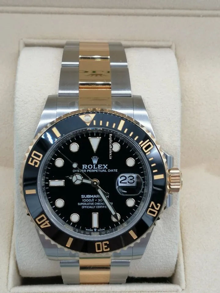 Reliable Fake Rolex Submariner Date 126613ln Caliber 3235 Automatic Movement 41mm Gold/steel Case Mens/unisex Watch - Image 3