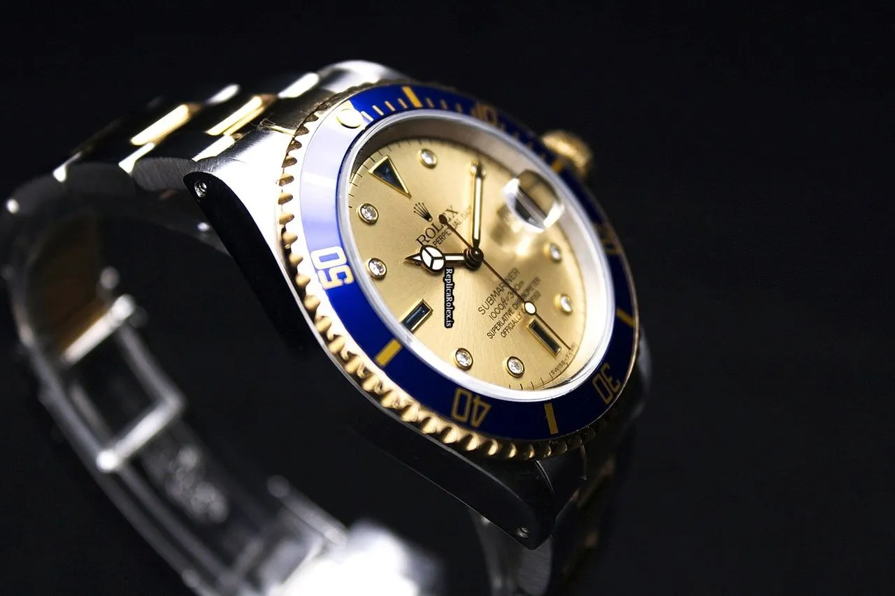Luxury Fake Rolex Submariner Date 16613 Caliber 3135 Automatic Movement 40mm Gold/steel Case Mens/unisex Watch - Image 3