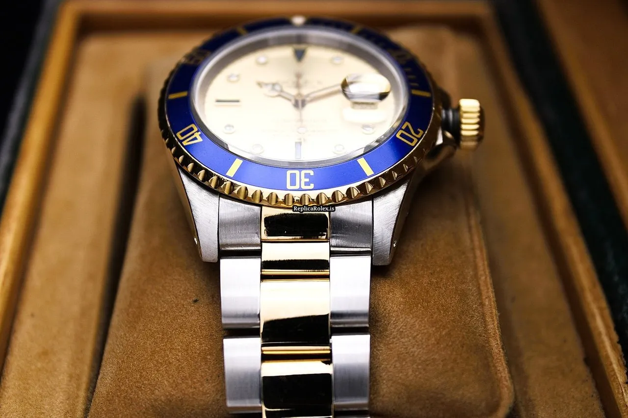 Luxury Fake Rolex Submariner Date 16613 Caliber 3135 Automatic Movement 40mm Gold/steel Case Mens/unisex Watch - Image 4