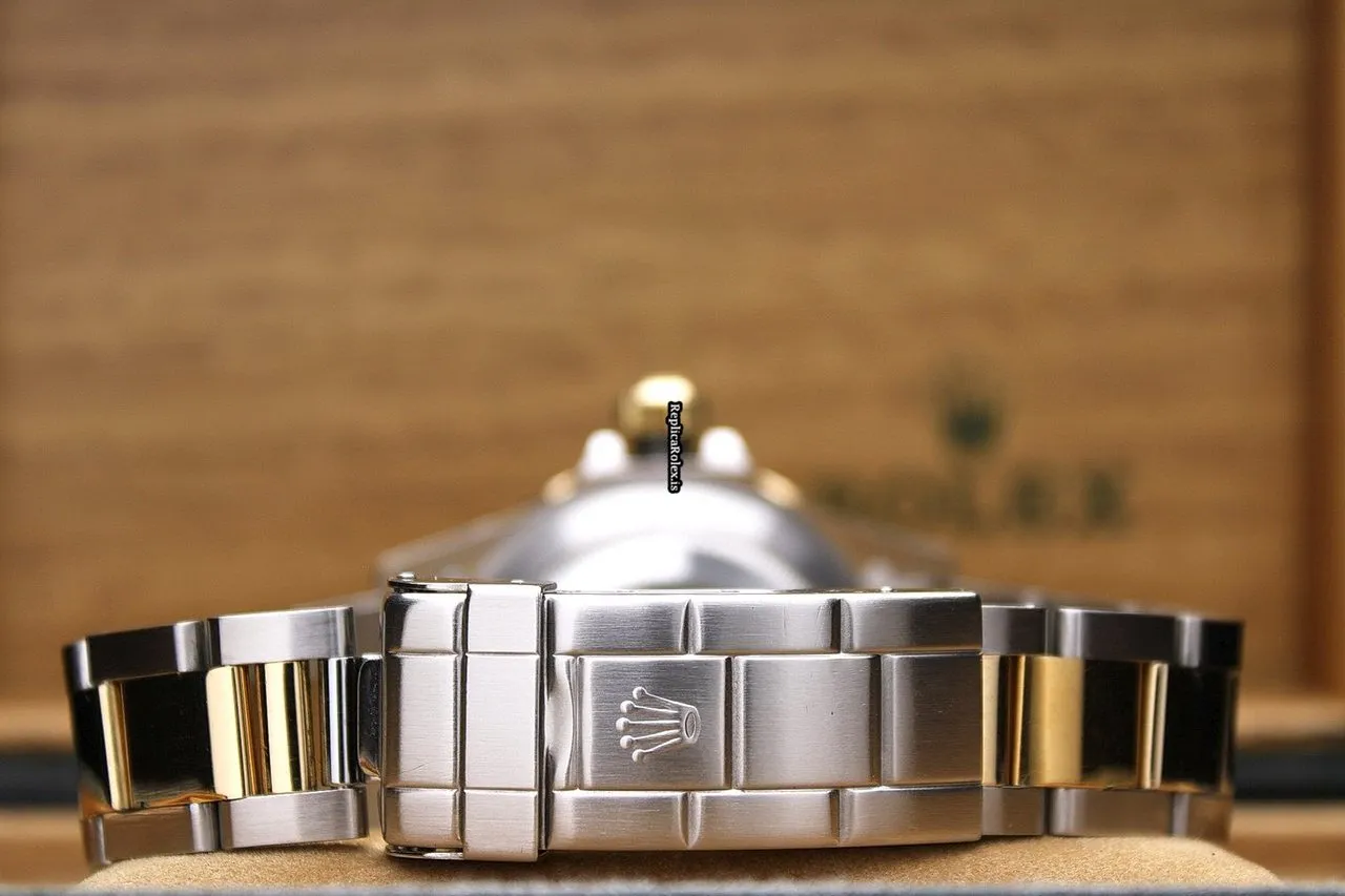 Luxury Fake Rolex Submariner Date 16613 Caliber 3135 Automatic Movement 40mm Gold/steel Case Mens/unisex Watch - Image 9