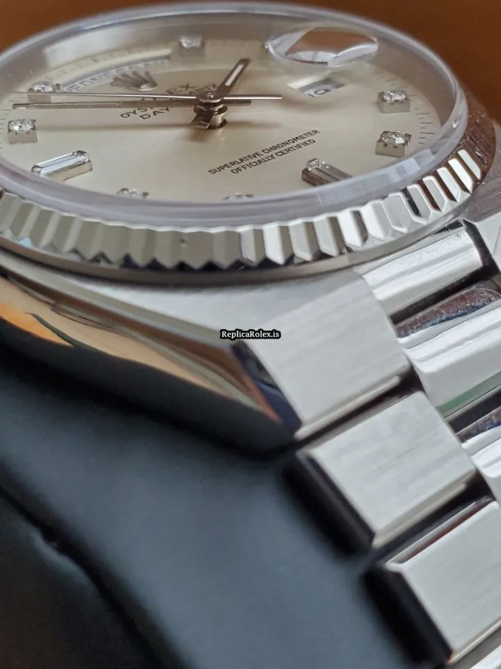 High Quality Replica Rolex Day-date Oysterquartz 19019 Caliber 5055 Quartz Movement 36mm White Gold Case Mens/unisex Watch - Image 5