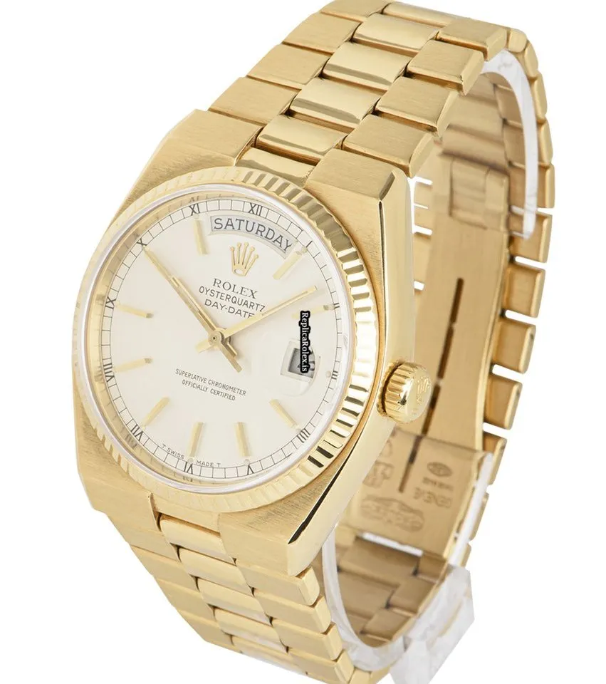 Terrific Copy Rolex Day-date Oysterquartz 19018 Quartz Movement 36mm Yellow Gold Case Mens/unisex Watch - Image 3