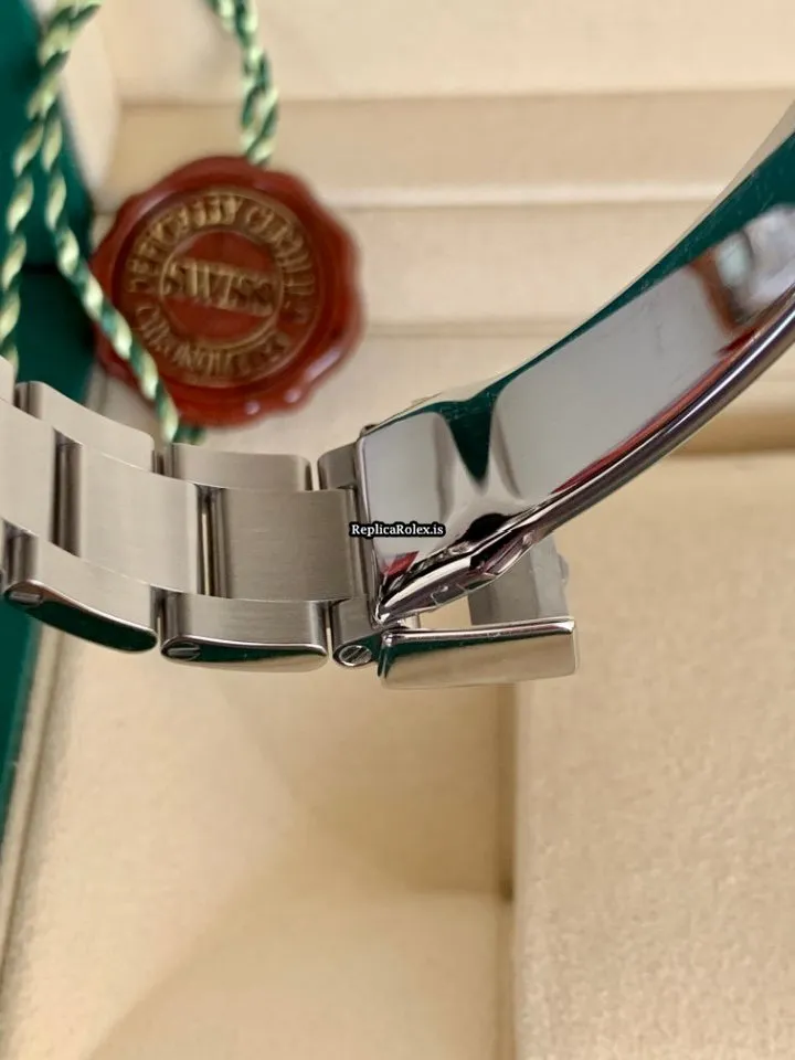 Excellent Fake Rolex Explorer 214270 Caliber 3132 Automatic Movement 39mm Steel Case Mens/unisex Watch - Image 9