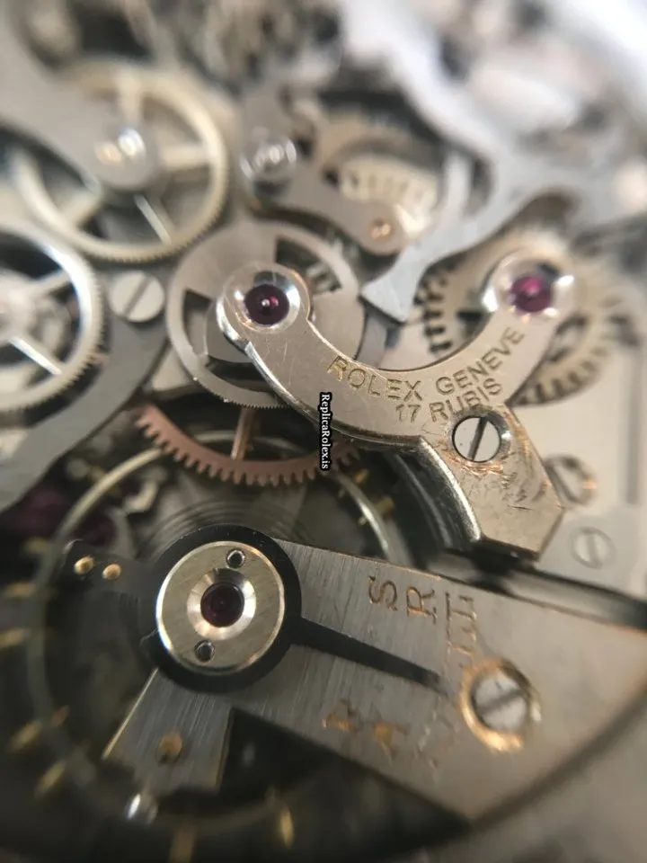 Wholesale Copies Rolex Chronograph 2508 Valjoux 22 Manual Winding Movement 36mm Steel Case Mens/unisex Watch - Image 5