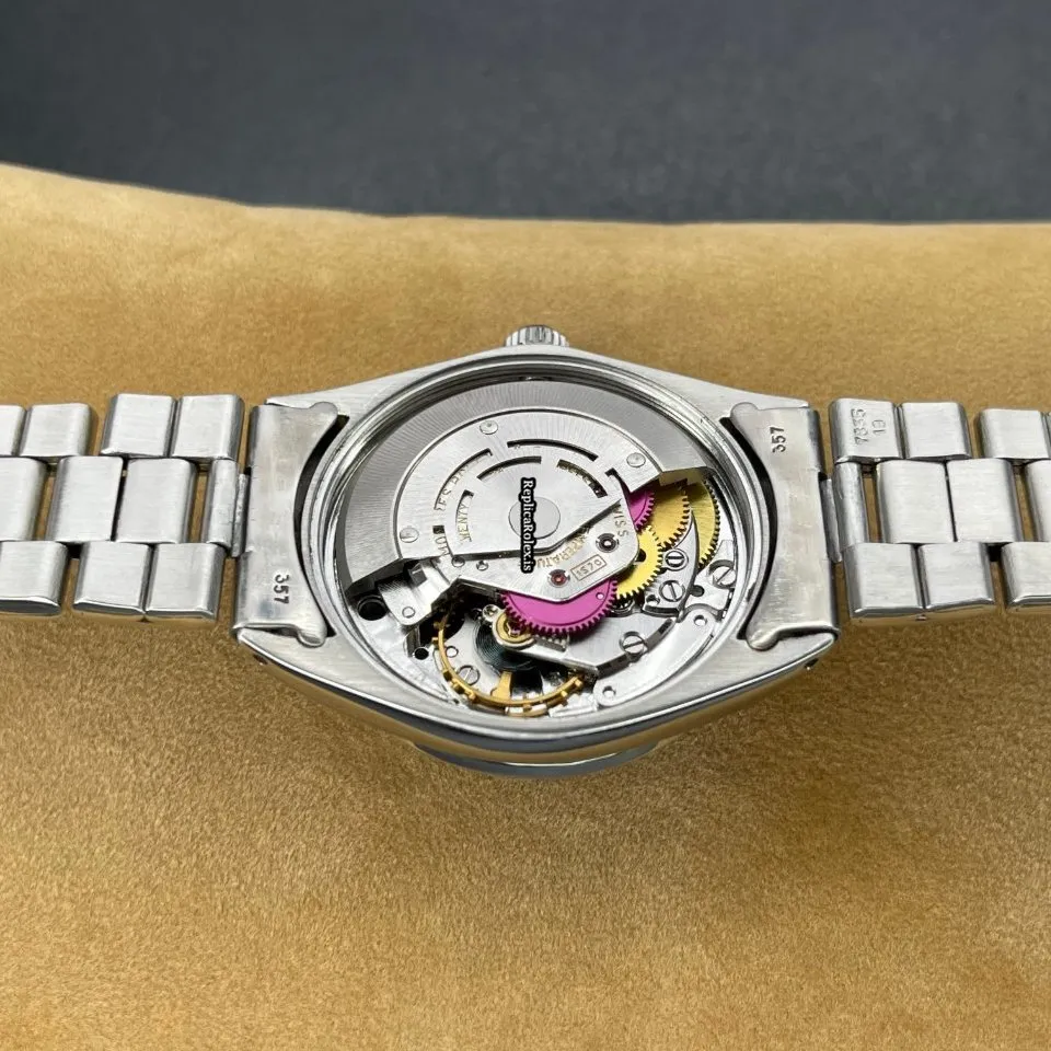 Remarkable Fake Rolex Oyster Perpetual 34 1007 Caliber 1570 Automatic Movement 34mm Steel Case Mens/unisex Watch - Image 11