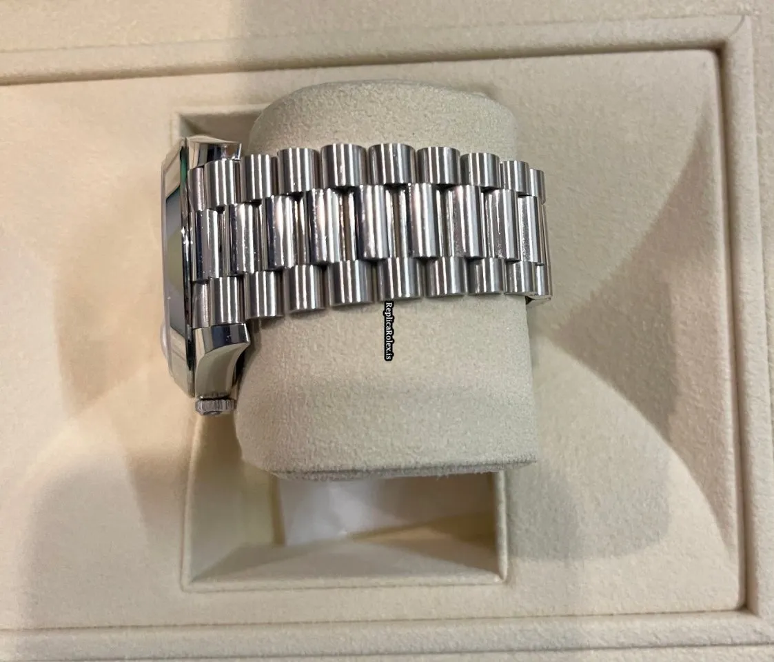 Quality Replicas Rolex Day-date 40 228206-0004 Caliber 3255 Automatic Movement 40mm Platinum Case Mens/unisex Watch - Image 3