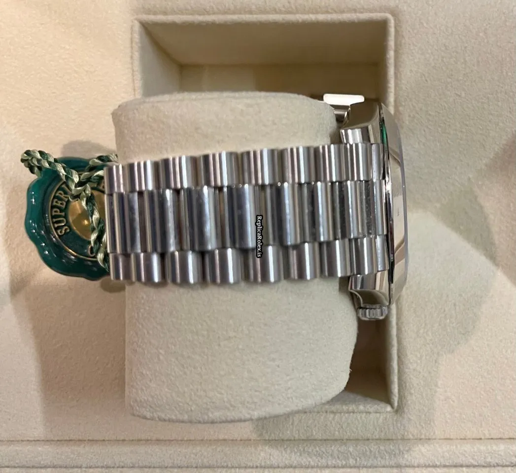 Quality Replicas Rolex Day-date 40 228206-0004 Caliber 3255 Automatic Movement 40mm Platinum Case Mens/unisex Watch - Image 4