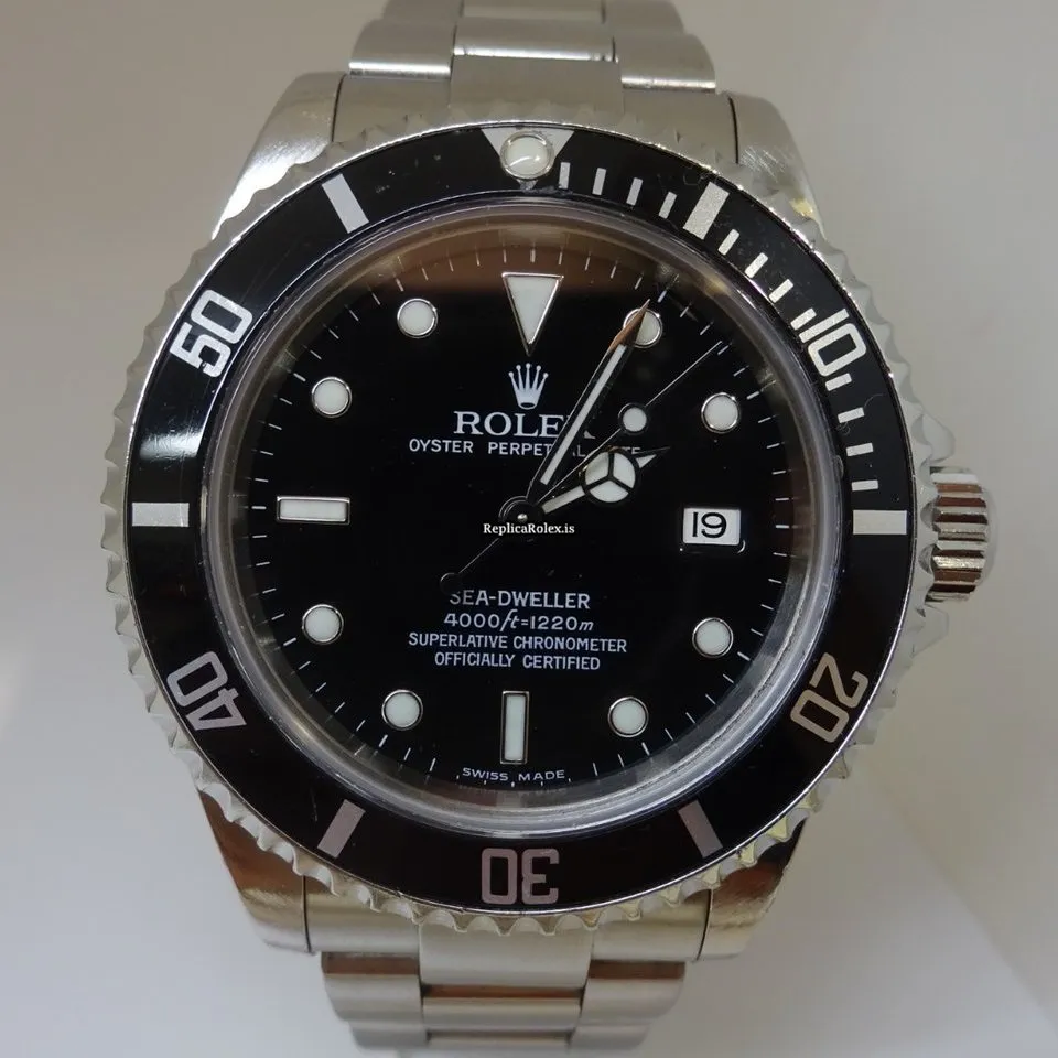 Well Made Replica Rolex Sea-dweller 16600 Caliber 3135 Automatic Movement 40mm Steel Case Mens/unisex Watch