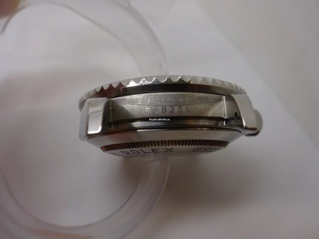 Well Made Replica Rolex Sea-dweller 16600 Caliber 3135 Automatic Movement 40mm Steel Case Mens/unisex Watch - Image 16