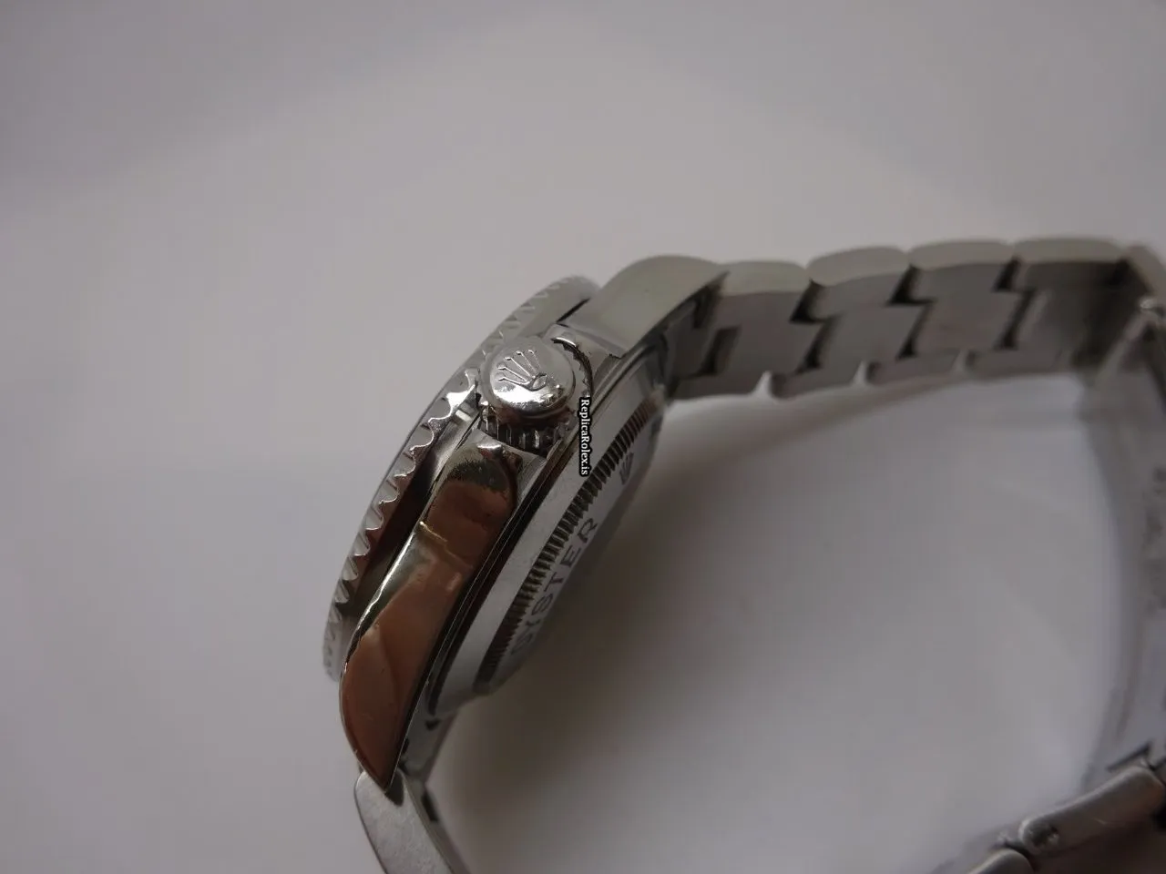 Well Made Replica Rolex Sea-dweller 16600 Caliber 3135 Automatic Movement 40mm Steel Case Mens/unisex Watch - Image 4