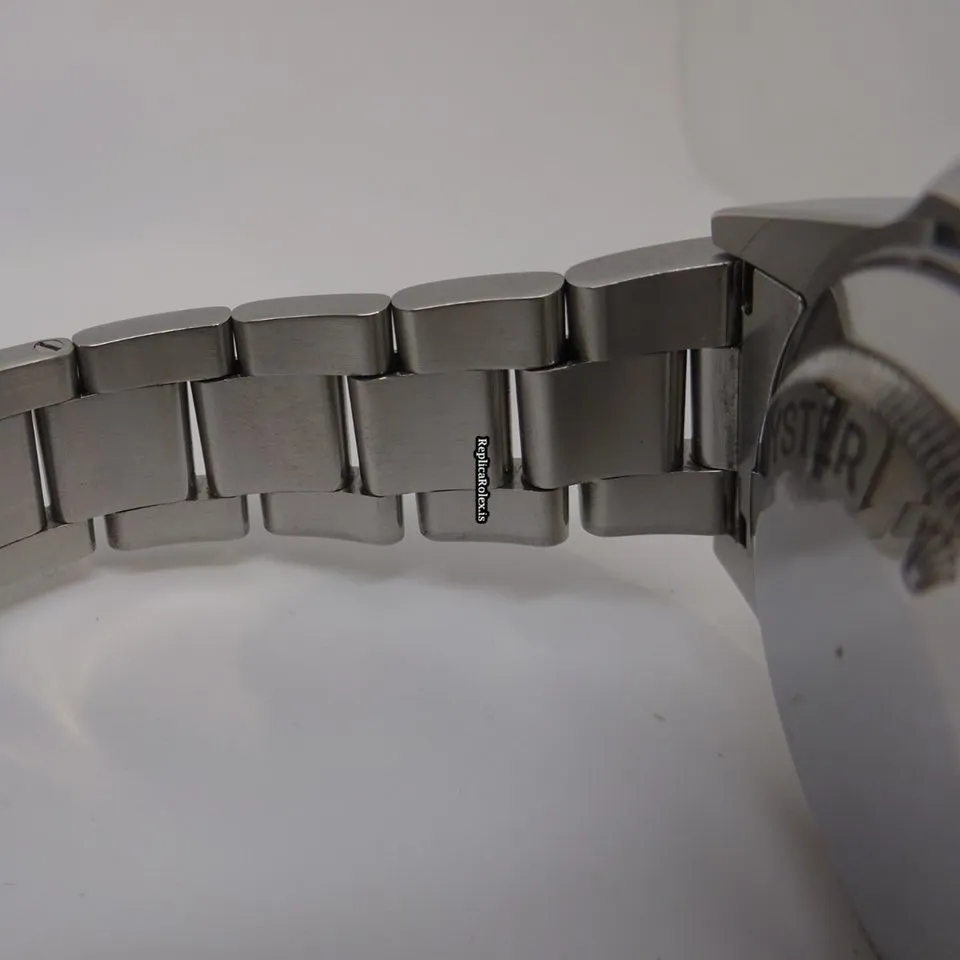 Well Made Replica Rolex Sea-dweller 16600 Caliber 3135 Automatic Movement 40mm Steel Case Mens/unisex Watch - Image 8