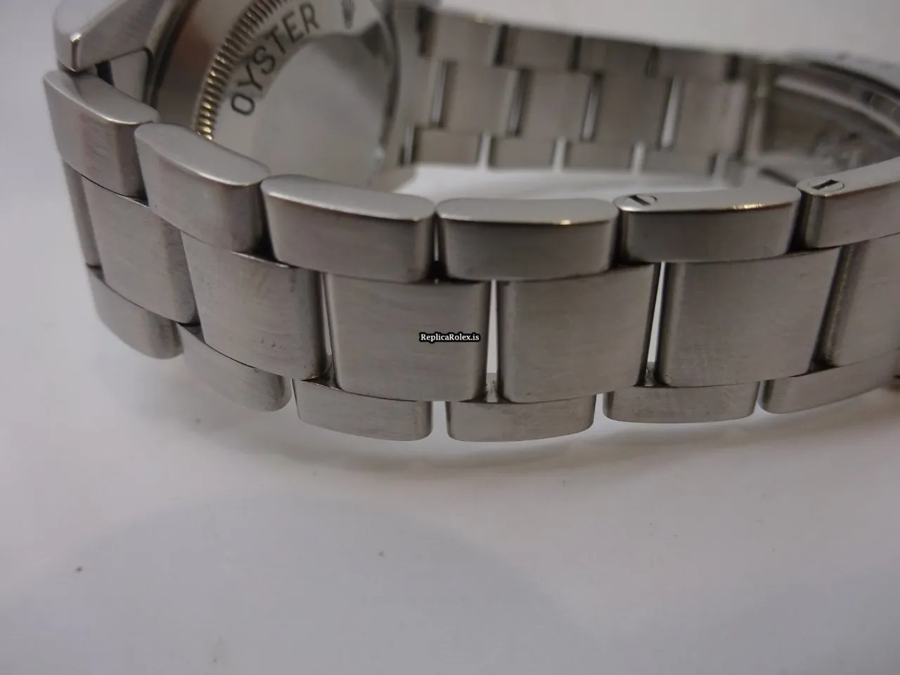 Well Made Replica Rolex Sea-dweller 16600 Caliber 3135 Automatic Movement 40mm Steel Case Mens/unisex Watch - Image 9