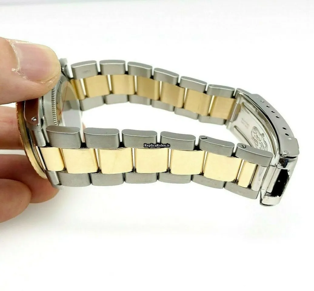 Trustworthy Replica Rolex Submariner Date 1680 Caliber 1570 Automatic Movement 40mm Yellow Gold Case Mens/unisex Watch - Image 11